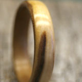 Bethelehm Olive Ring - Seam